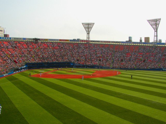 保土ヶ谷球場とならび神奈川の代表球場である横浜スタジアム【写真：編集部】