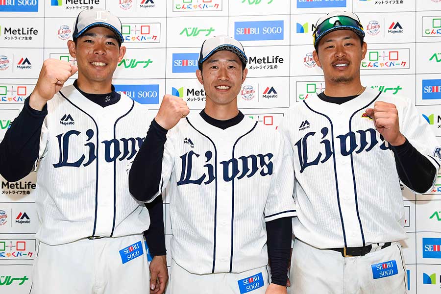 侍ジャパンに選出された西武・秋山、外崎、浅村（左から）【写真提供：埼玉西武ライオンズ】