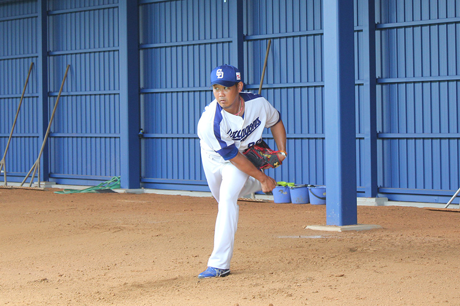 松坂大輔はフリー打撃登板直後にブルペンに直行【写真：編集部】