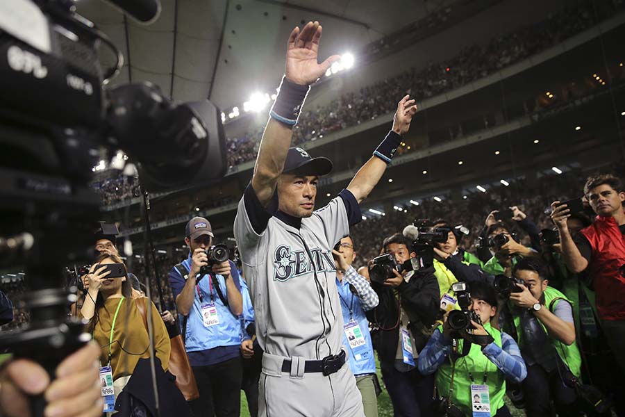 今季の日本開幕戦後に現役引退を表明したマリナーズ・イチロー氏【写真：AP】