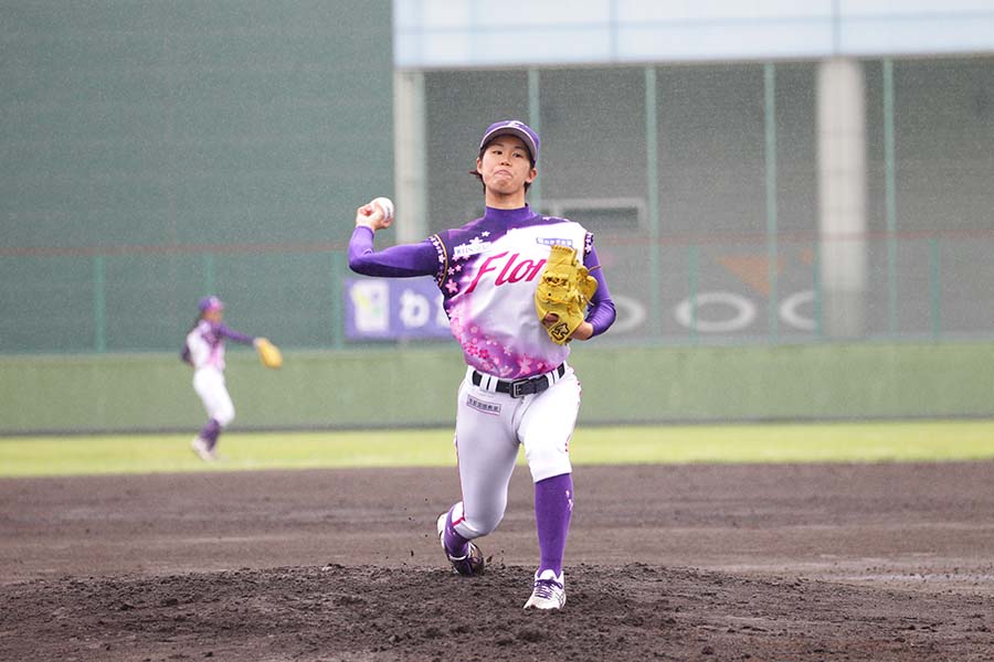 京都フローラ・三輪裕子【写真提供：日本女子プロ野球リーグ】