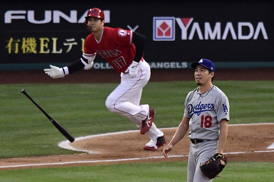 初回にドジャース・前田健太から7号本塁打を放ったエンゼルス・大谷翔平【写真：AP】