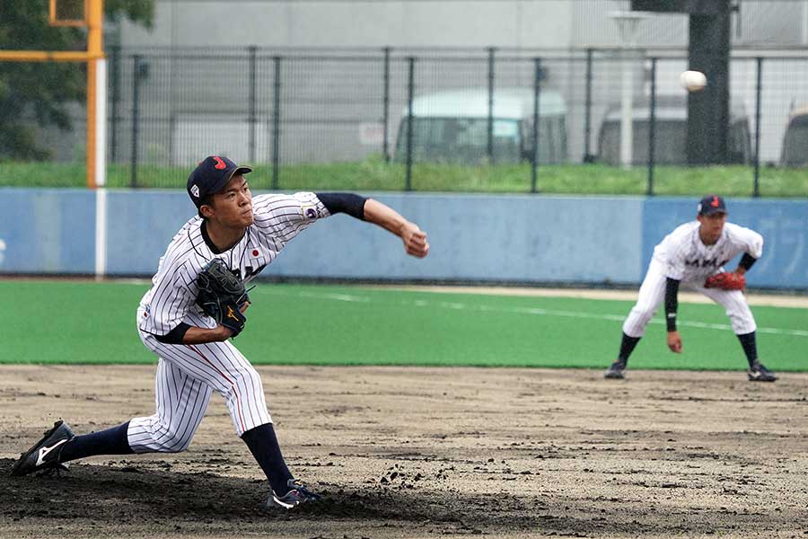 17日に先発した侍ジャパン大学日本代表・早川隆久【写真：Getty Images】