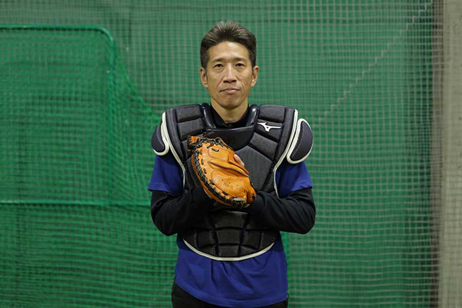 NPB4球団で活躍、コーチも務めた野口寿浩氏が正しい「フレーミング」を伝える【写真：樋口瑞樹】