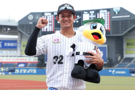 素晴らしい 千葉ロッテマリーンズ レプリカユニフォーム 佐藤都志也