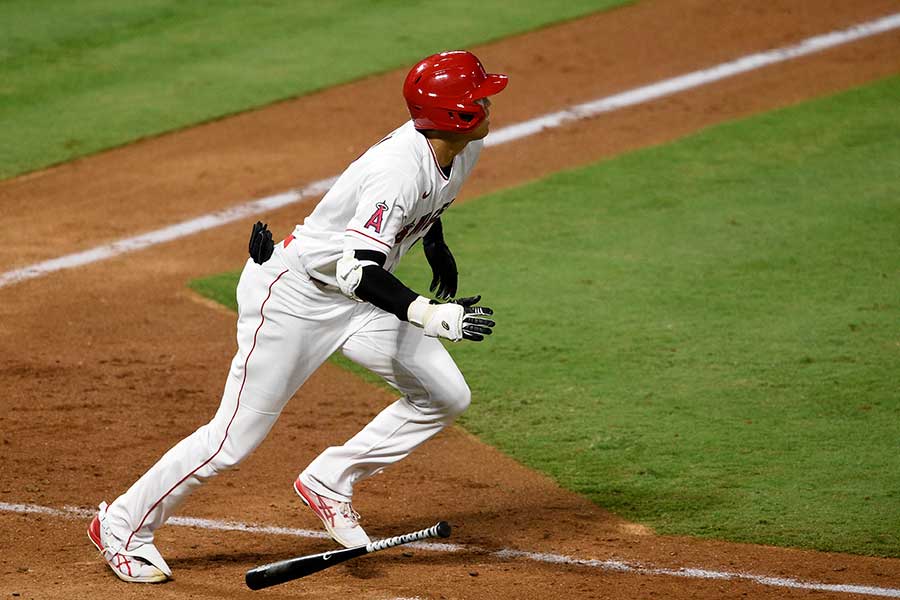 6回に今季初打点となる適時二塁打を放ったエンゼルス・大谷翔平【写真：AP】