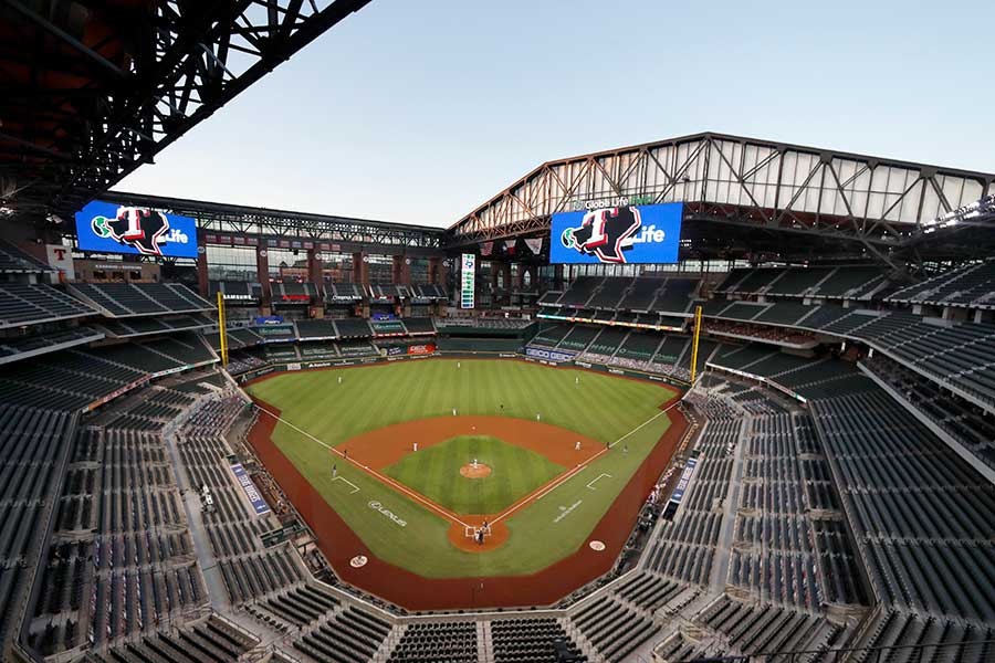 MLBのオープン戦が有観客で行われる可能性が出て来た【写真：AP】