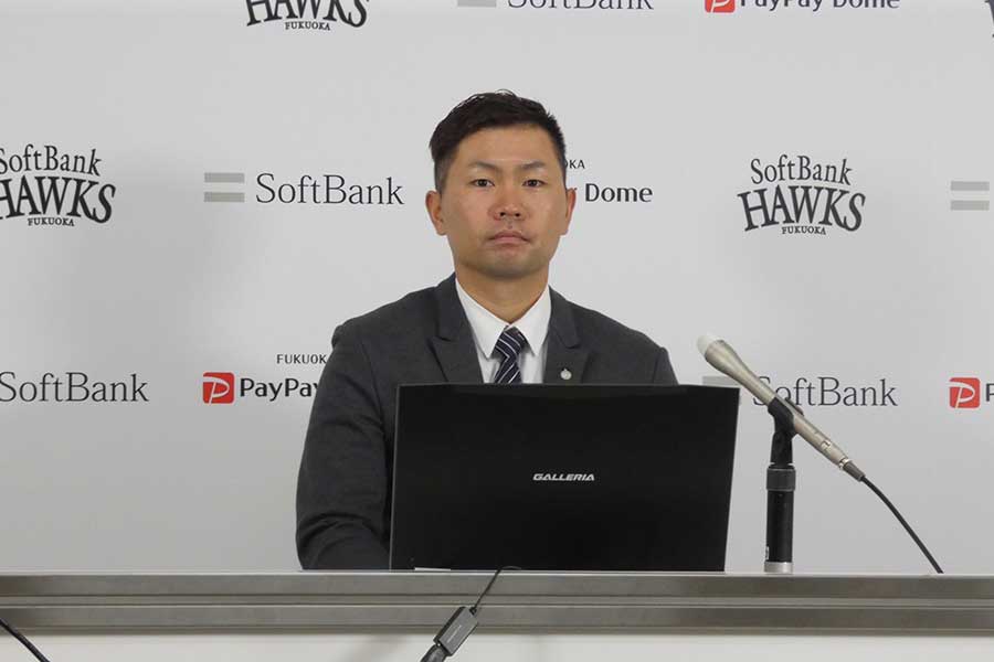 鷹・中村晃は現状維持2.4億円でサイン 選手会長としてコロナ禍で力