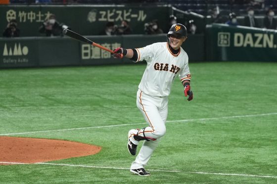 巨人がリーグ3連覇へ開幕戦勝利 9回に亀井が史上初の 開幕戦代打サヨナラ弾 Full Count 2