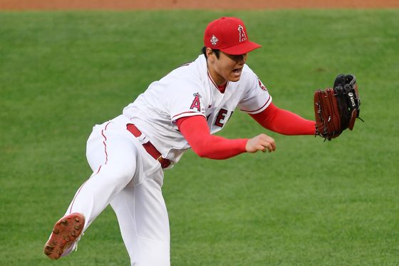 大谷翔平、リアル二刀流で先制ソロ＆5回途中3失点 1050日ぶり勝ち星 ...