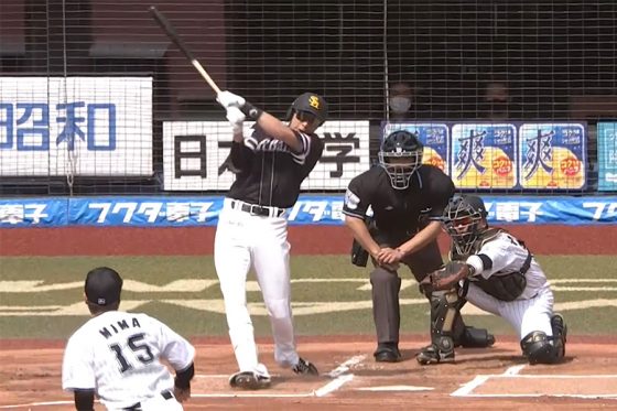 「打球音で観客ビビらす」鷹・柳田悠岐が衝撃の一打、打球速すぎフェン直単打