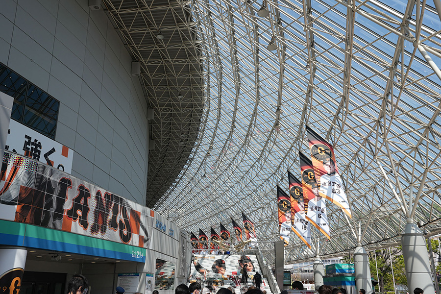 東京ドームの2試合、神宮の3試合が延期に【写真：荒川祐史】