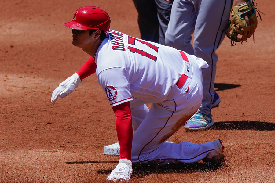 二盗を決めたエンゼルス・大谷翔平【写真：ロイター】