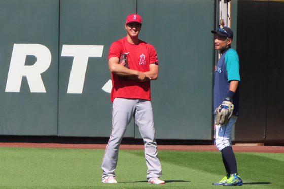 イチロー氏 大谷翔平が再会 笑顔溢れる2ショットにファン興奮 野球の神様たち プロ野球情報まとめポータルball Scope