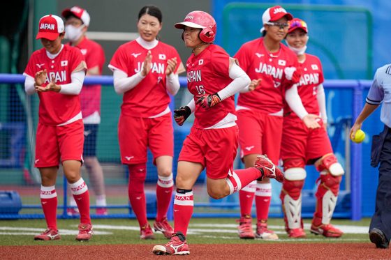 日本代表が2回に先制　“ソフト界の大谷翔平”藤田倭が2試合連続の本塁打