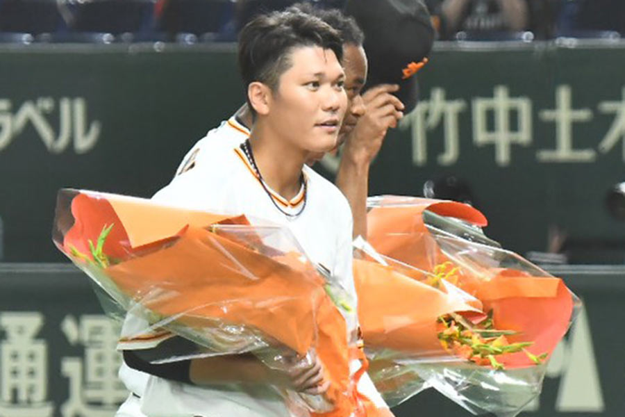 巨人-中日戦の試合前に東京五輪メダリストの祝福セレモニーが行われた【写真：中戸川知世】