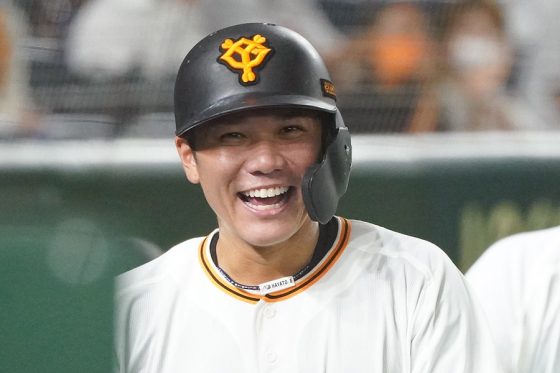 巨人・坂本勇人の「こんな姿初めて見た」 音楽に合わせ踊る姿にファン