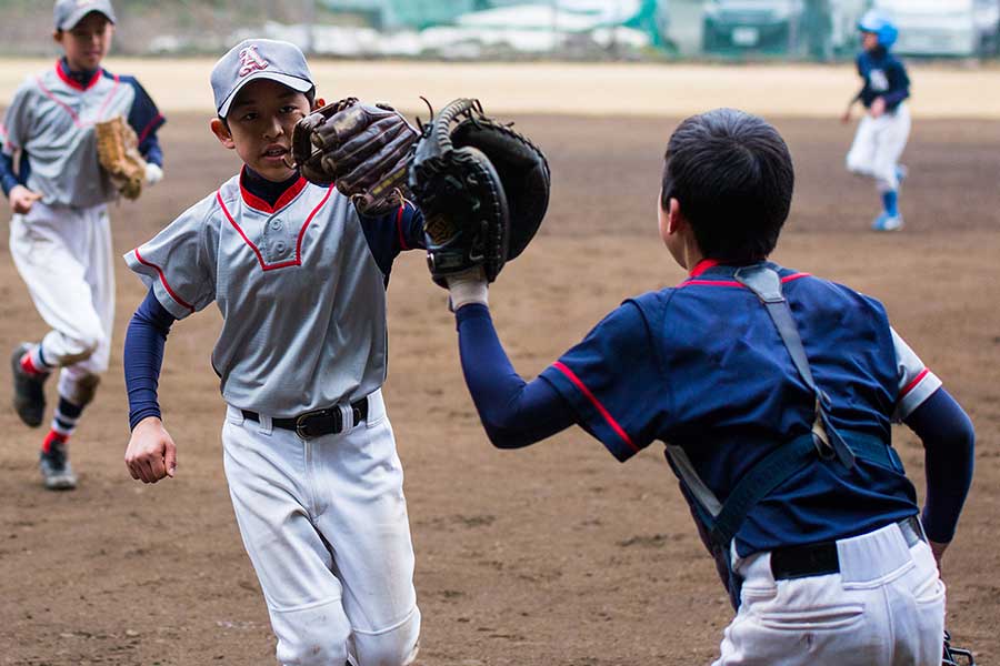 全日本軟式野球連盟の小林三郎専務理事に話を聞いた（写真はイメージ）【写真：Getty Images】