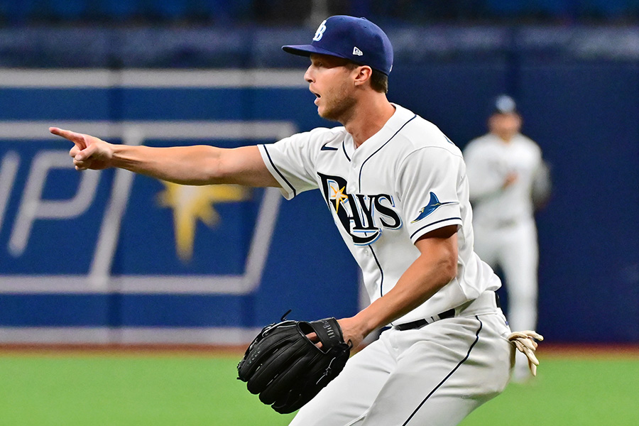 野手登板したレイズのブレット・フィリップス【写真：Getty Images】