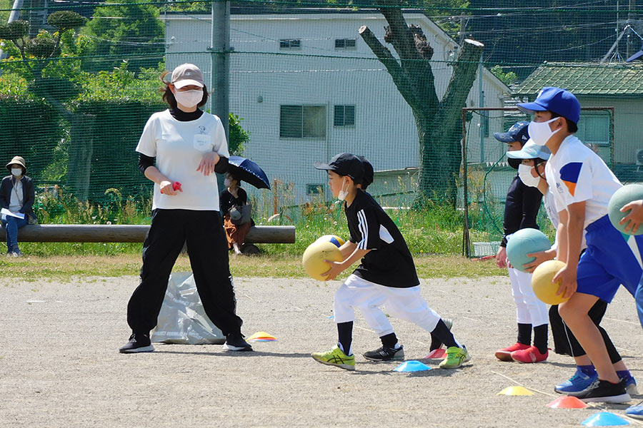 野球少年は「腹筋＆背筋」どう鍛える？ 五輪選手も指導するトレーナーが教える練習法 | Full-Count