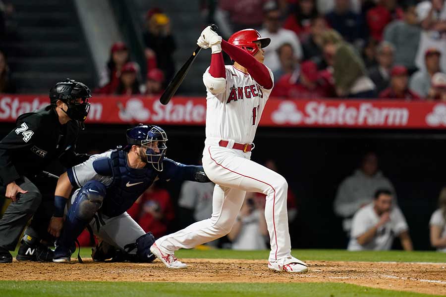 大谷翔平、待望の5号は弾丸ソロ 10戦42打席ぶり弾は本拠地初HR、通算