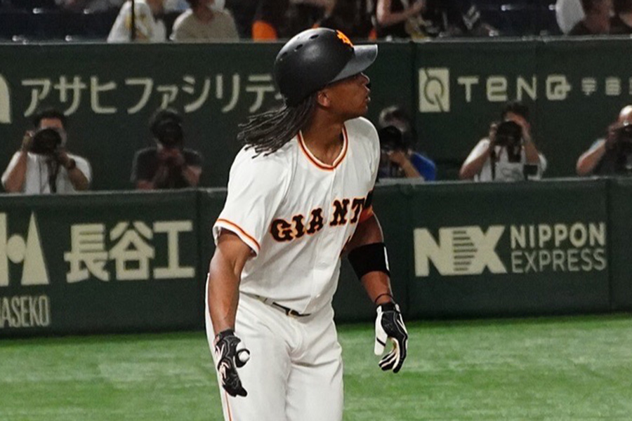 巨人時代のアダム・ウォーカー【写真：荒川祐史】