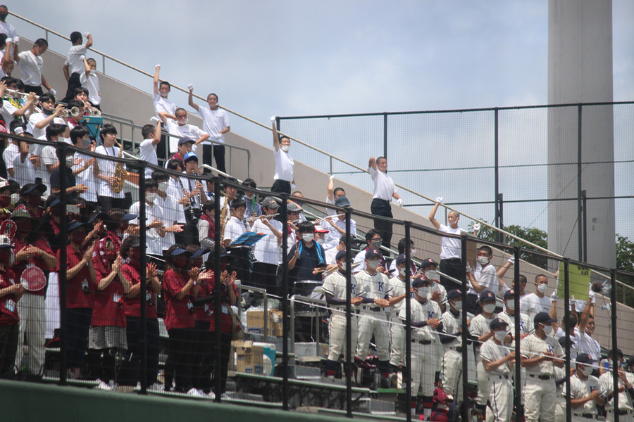 夏の神奈川高校野球に戻ってきた吹奏楽部の様子【写真：大利実】