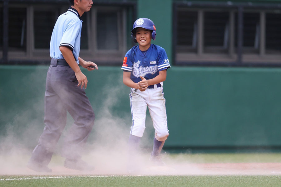 3点適時打を放った長曽根ストロングスの戸口想大くん【写真：加治屋友輝】