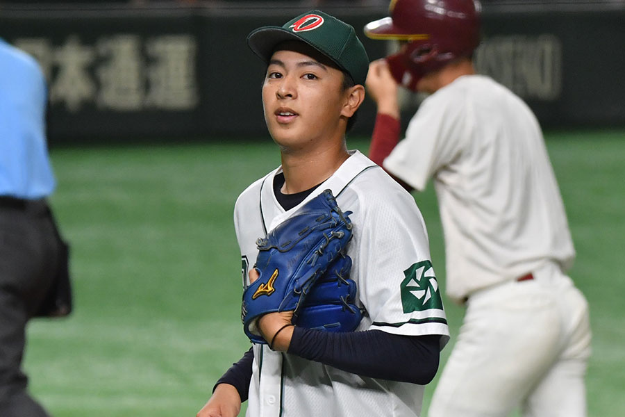 中日からドラフト指名を受けた沖縄大・仲地礼亜【写真：小林靖】