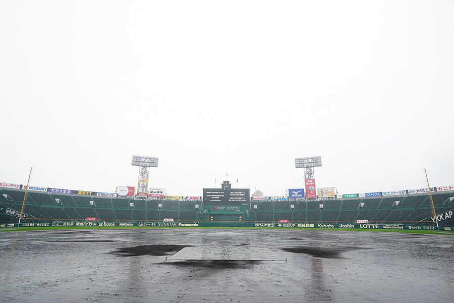 雨天で中止になった大学準硬式野球の東西対抗日本一決定戦【写真：荒川祐史】