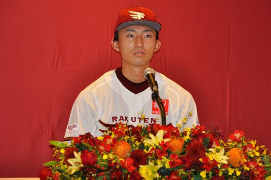 楽天ドラ1右腕・荘司は野村克也氏もつけた「19」に ルーキー10