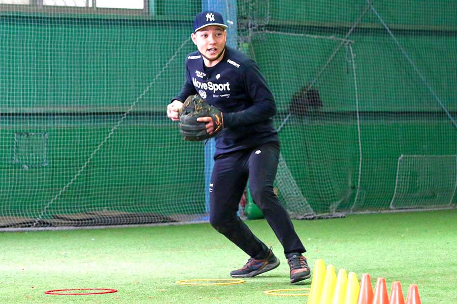 野球スキルコーチの菊池拓斗さん【写真：伊藤賢汰】