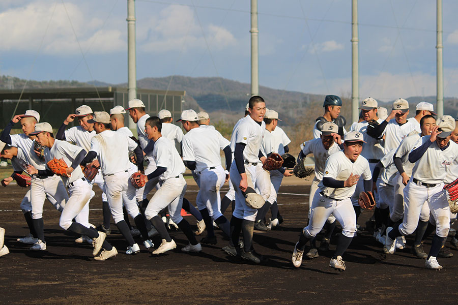 創志学園ナイン【写真：大利実】