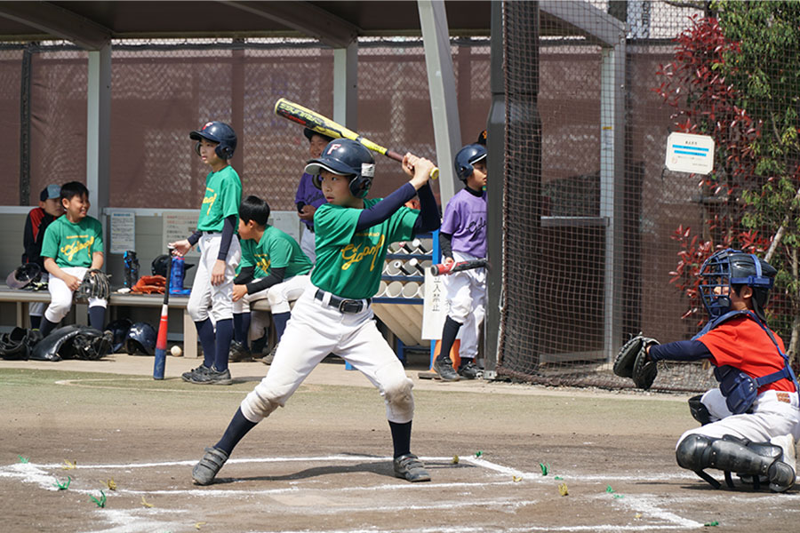 小学生が伸び伸びとプレーしやすいように環境やルールを整備していく【写真：編集部】