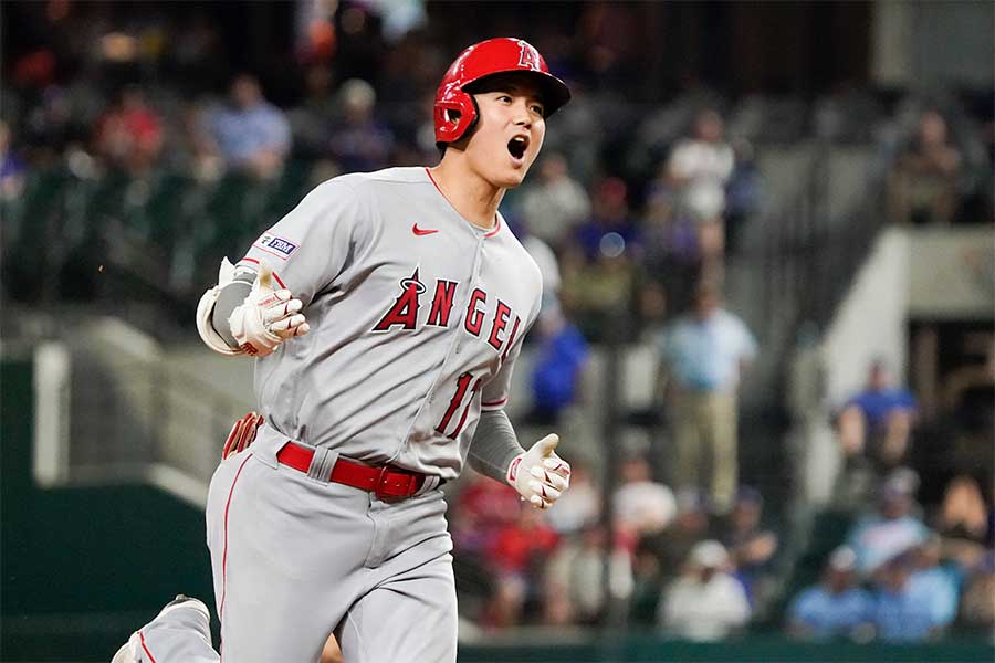 レンジャーズ戦で20号を放ったエンゼルス・大谷翔平【写真：ロイター】