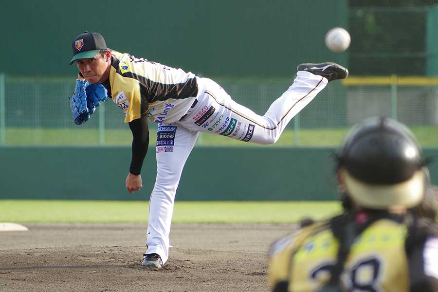 BCリーグ・栃木でプレーする吉川光夫【写真：羽鳥慶太】