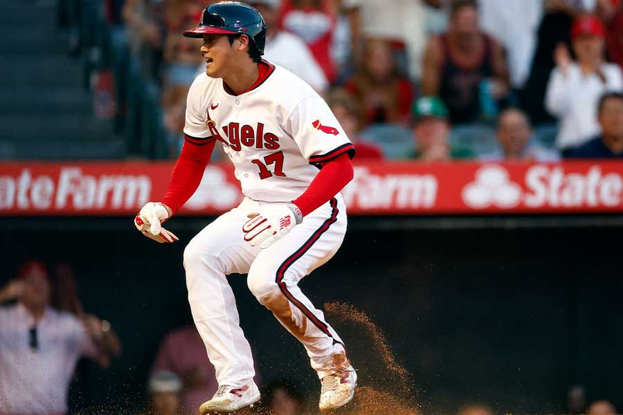 一塁から一気に本塁に生還したエンゼルス・大谷翔平【写真：Getty Images】