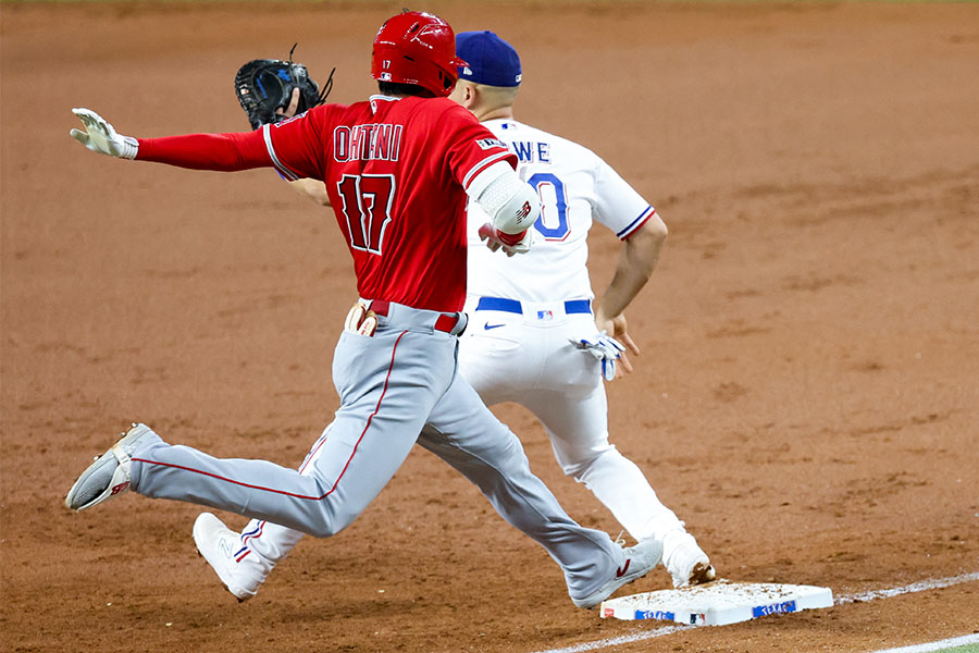 内野安打を記録したエンゼルス・大谷翔平【写真：ロイター】