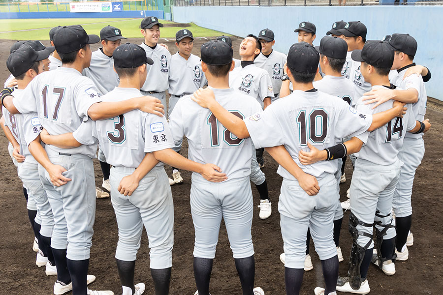 世田谷西シニア【写真：加治屋友輝】