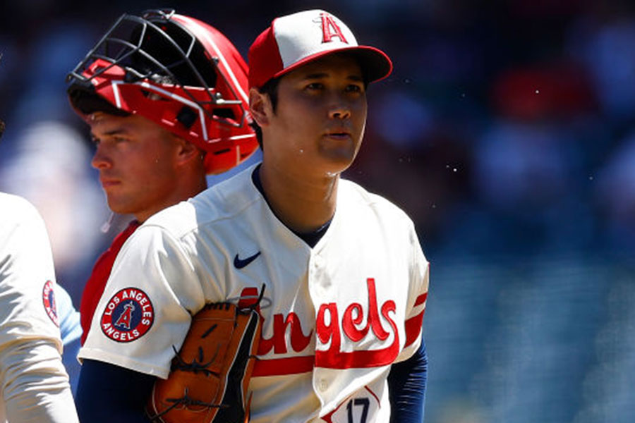 レッズ戦の2回に降板するエンゼルスの大谷翔平【写真：Getty Images】