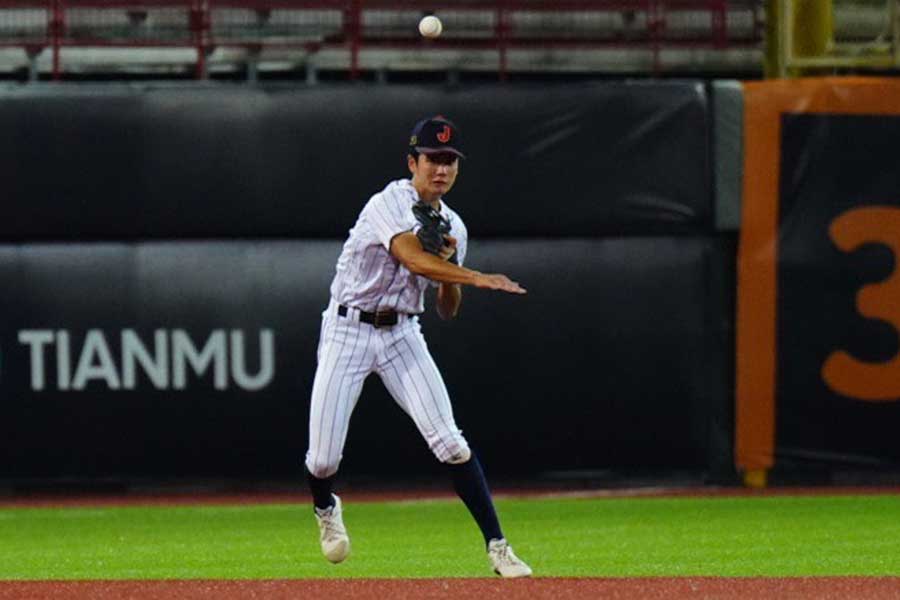 好守を見せたU18日本代表・山田脩也【写真：荒川祐史】