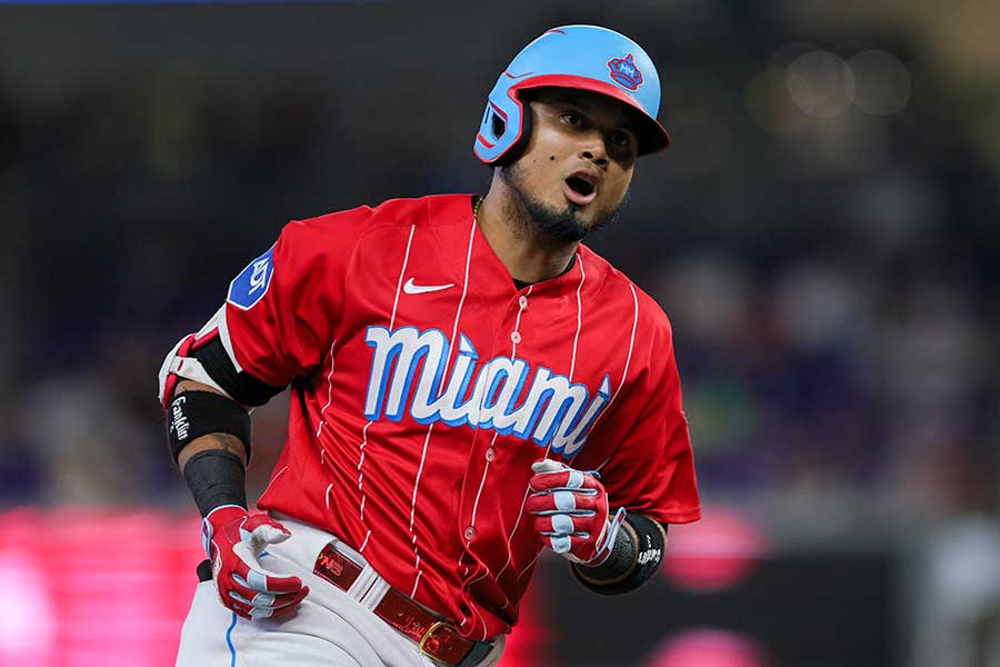 パ軍、アラエスの獲得を正式発表 ド軍のライバル球団に…2年連続首位