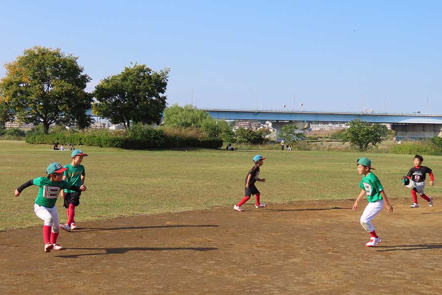 2017年に設立された学童軟式野球チーム「東京バンバータJr.」【写真：片倉尚文】