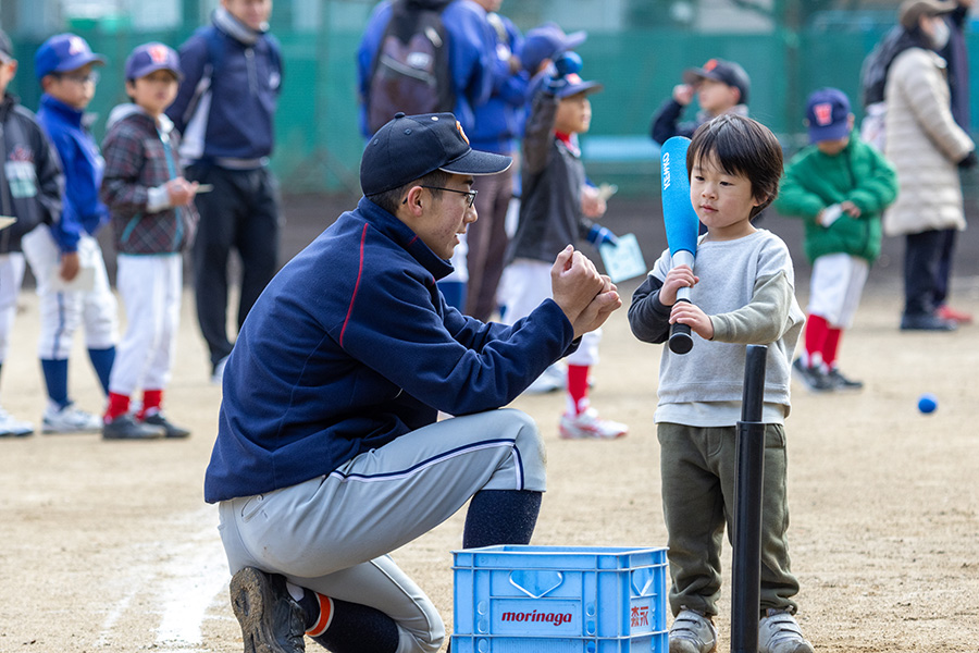 神奈川県立多摩高校野球部が実施した野球教室の様子【写真：伊藤賢汰】