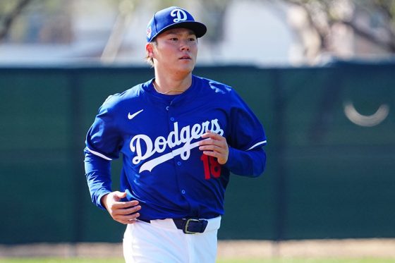 山本由伸、上々デビューに「落ち着いて投げられた」　昨季王者に2回3K無失点と圧倒