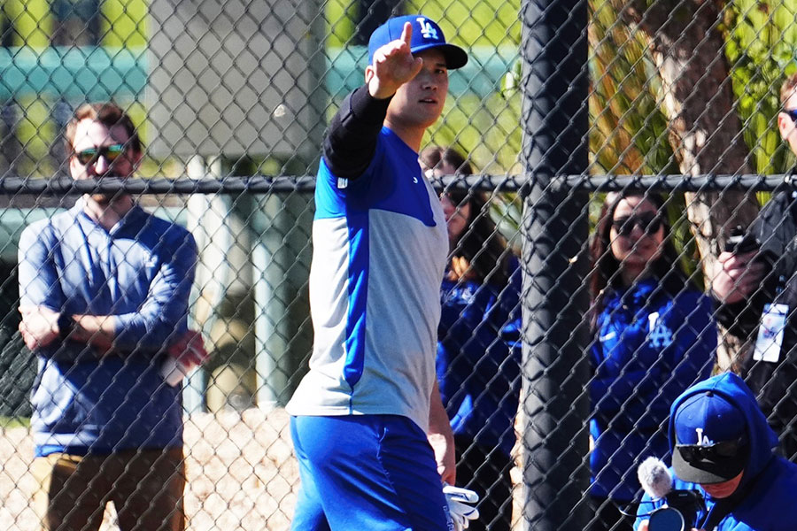 屋外打撃練習を行ったドジャース・大谷翔平【写真：荒川祐史】