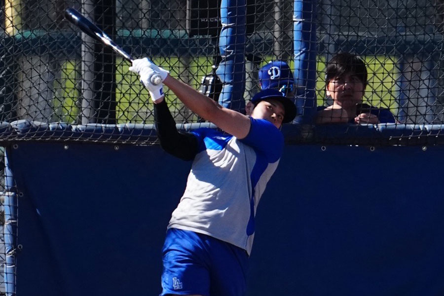 屋外打撃練習を行ったドジャース・大谷翔平【写真：荒川祐史】