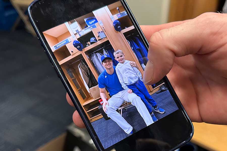 公開された大谷翔平とチャーリーくんの2ショット【写真：小谷真弥】