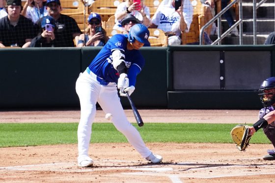 大谷翔平、あと数センチでHR　実況「行ったと思った」…2打席連続安打に球場騒然