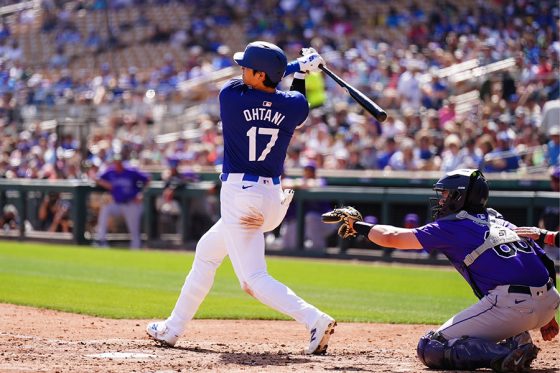 大谷翔平、3安打の大暴れ　技あり打→弾丸三塁打も…ドジャース打線は大爆発